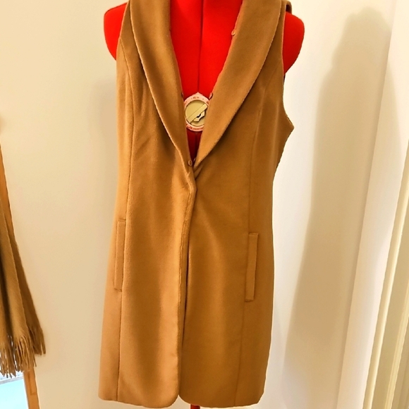 Guess Camel Vest - Picture 1 of 2